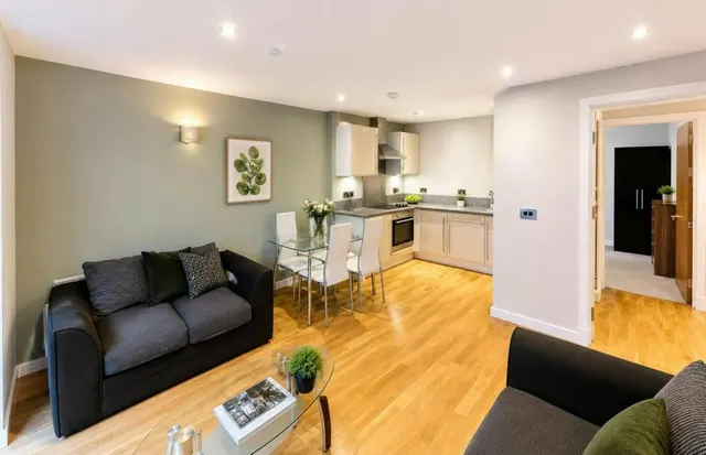 Pollard Street, Block, M4, photo 1