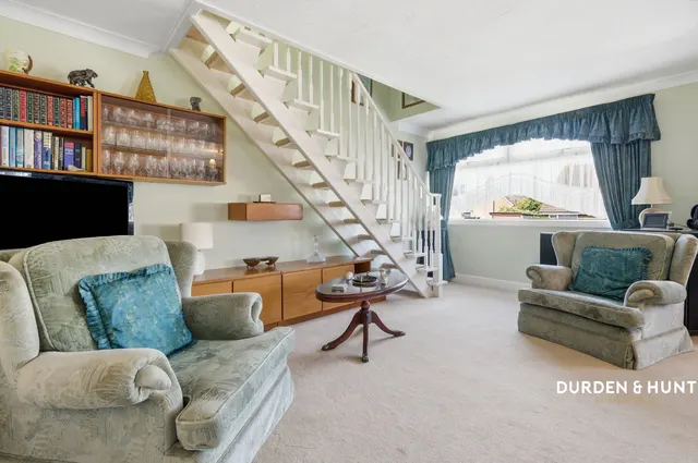 Exmouth Drive, Rayleigh, SS6, photo 3