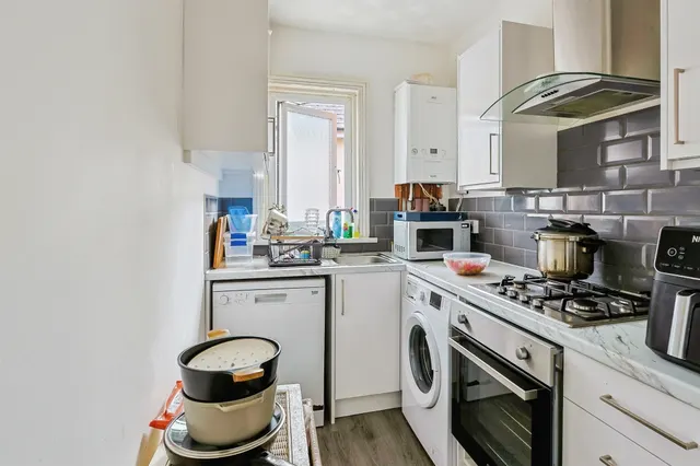 Stewart Road, Bournemouth, BH8, photo 3