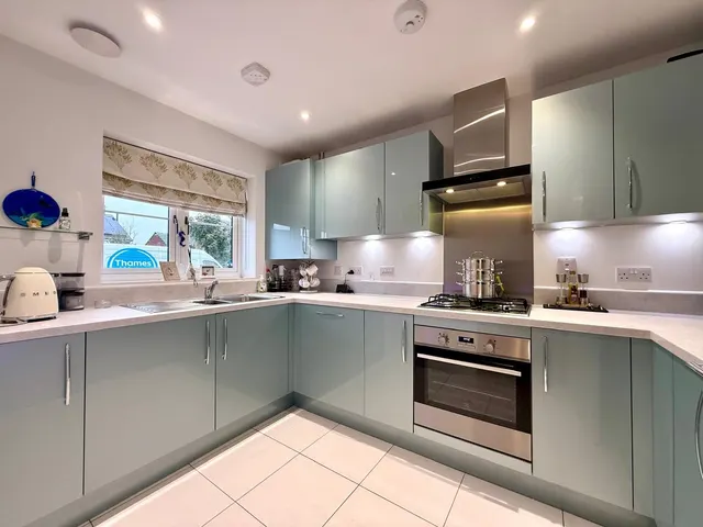 Ceres Road, Swindon, Wiltshire, SN26 8AF, photo 1