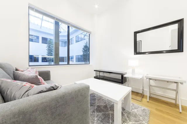 Atria House, Slough, photo 3