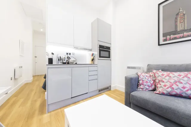Atria House, Slough, photo 2