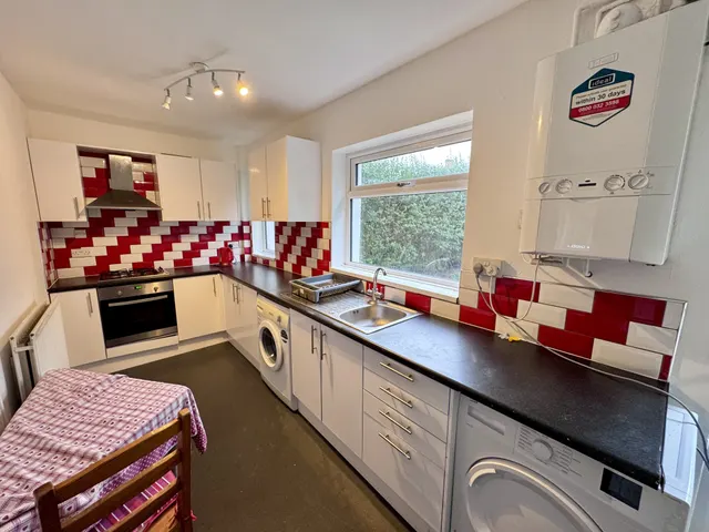 Romilay Close, Beeston, NG9, photo 2
