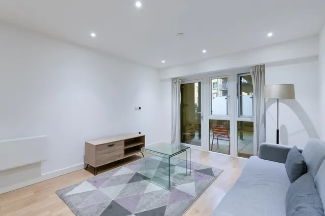 Celeste House, London, NW9, photo 2