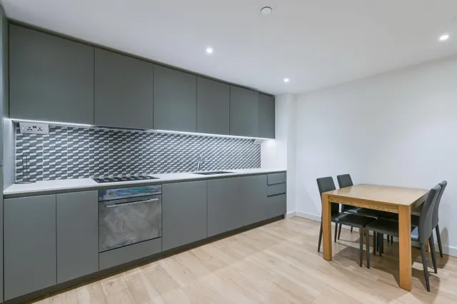 Celeste House, London, NW9, photo 1