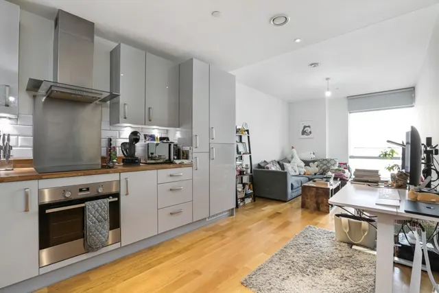 Cutter Lane, London, SE10, photo 2