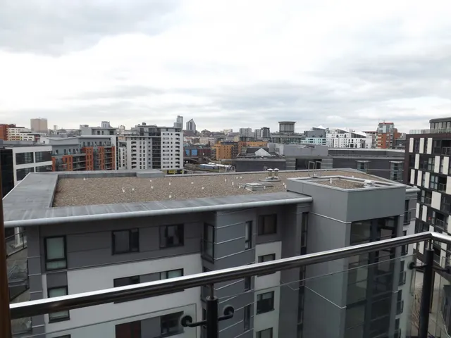 Photo 2 — Crozier House, Leeds Dock, City Centre