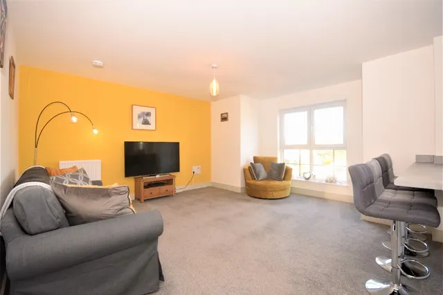 Cedar Court, Auchterarder, PH3, photo 2