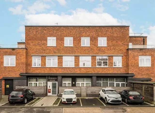 Fraser Road, Perivale, UB6, photo 1