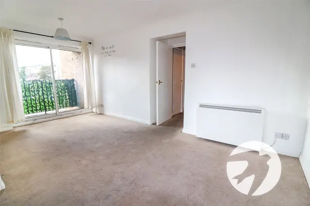 Sandcliff Road, Erith, DA8, photo 3