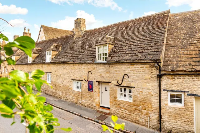 Mill Road, Oundle, PE8, photo 1