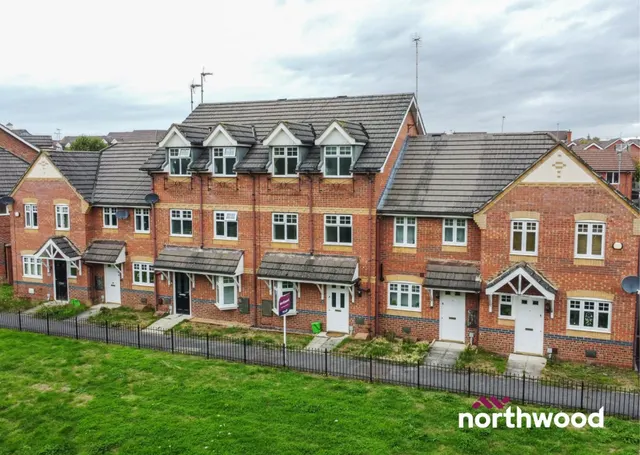 Redwood Drive, Crewe, CW1, photo 1