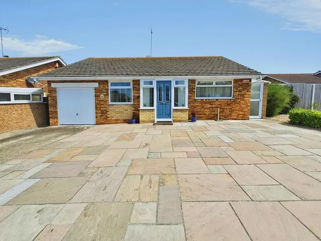 Eastchurch Road, Cliftonville, Kent, CT9, photo 1