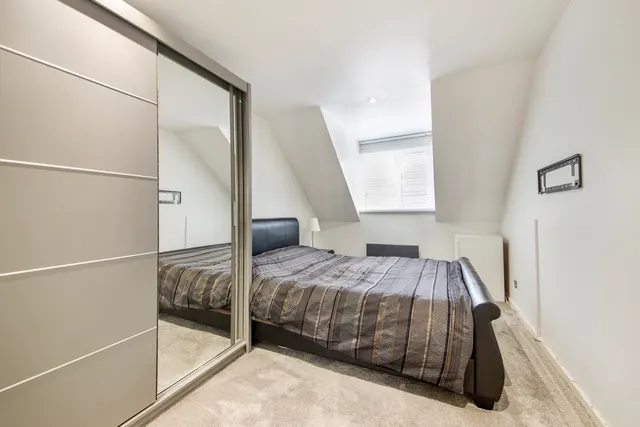 Photo 3 — 21 Marnham Court, 665 Harrow Road, Wembley