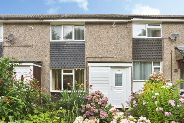 Brignall Garth, LEEDS, photo 1
