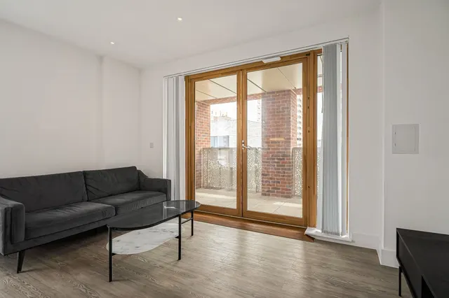 Nest Way, London, SE2, photo 3