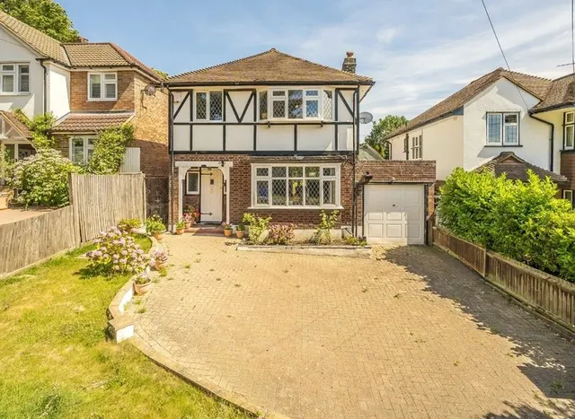Christian Fields, Streatham, SW16, photo 1