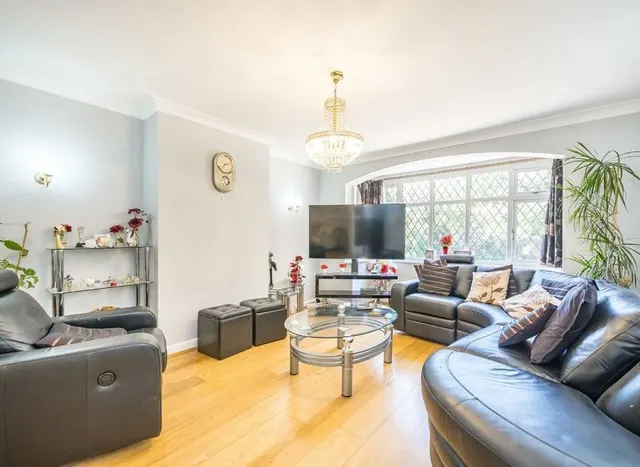 Christian Fields, Streatham, SW16, photo 2