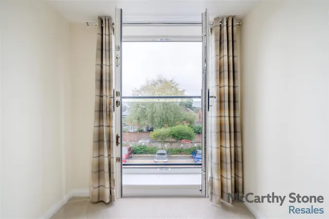 Burlington Gardens, Leyland, PR25, photo 3