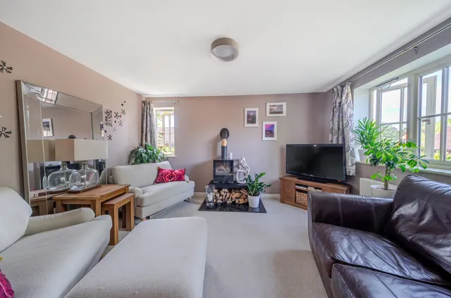 Farriers Close, Preston Candover, RG25, photo 2