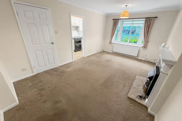 Oakdene Drive, Alwoodley, LS17, photo 2