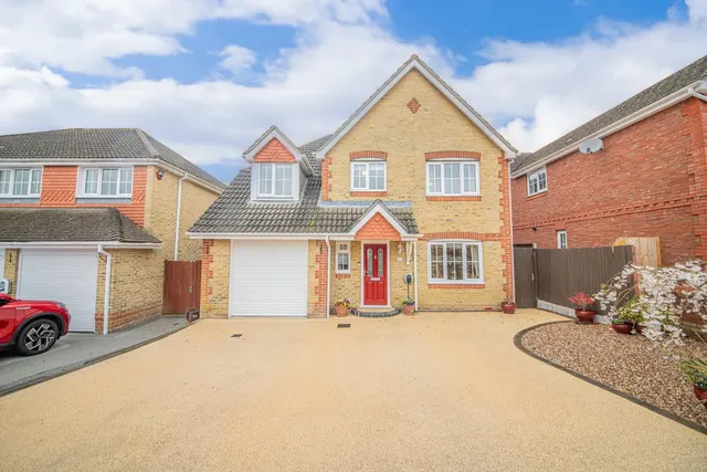 Damson Crescent, Fair Oak, Eastleigh, SO50 8RF, photo 1