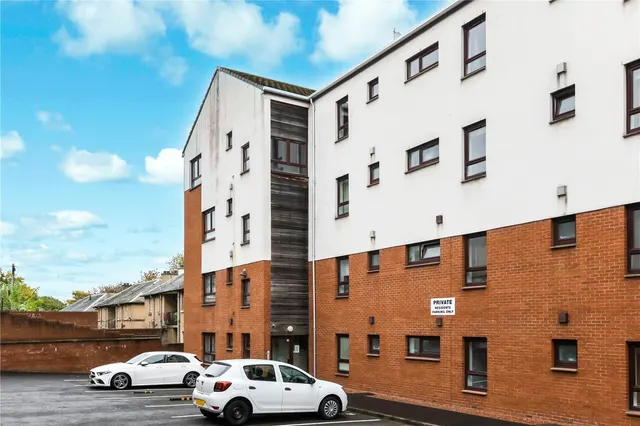 Campbell Close, Hamilton, ML3, photo 1