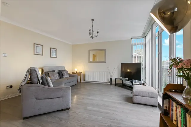 Campbell Close, Hamilton, ML3, photo 2