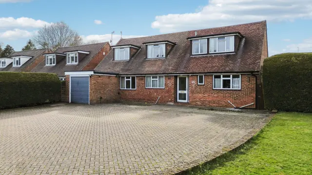 Warrendene Road, Hughenden Valley, HP14, photo 1