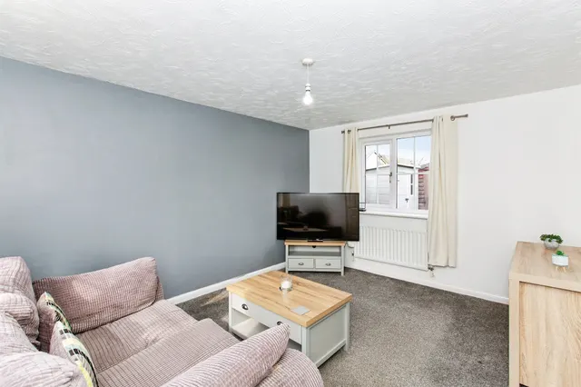 Chaffinch Walk, Great Cambourne, CB23, photo 3