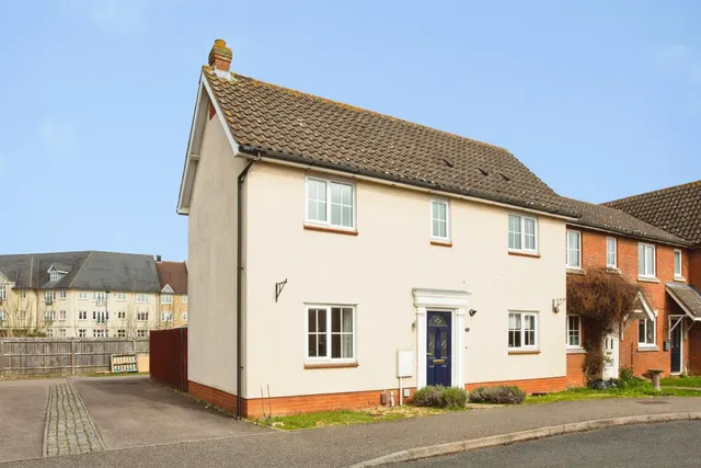 Chaffinch Walk, Great Cambourne, CB23, photo 1