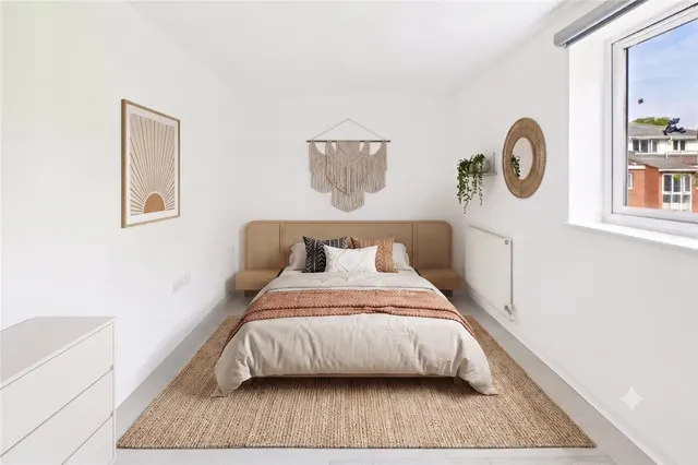 CurtisField Road, London, SW16, photo 1