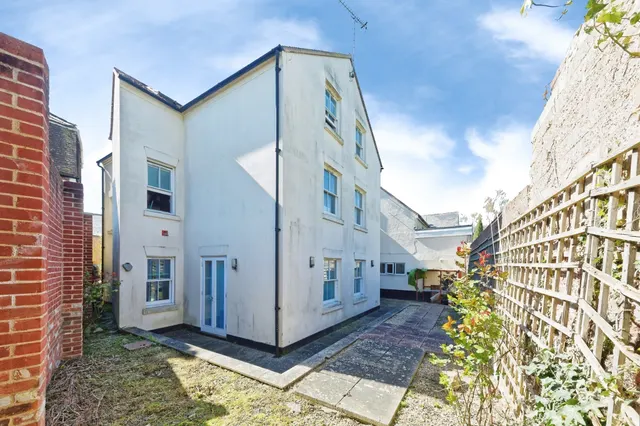 Whitstable Road, Canterbury, CT2, photo 1