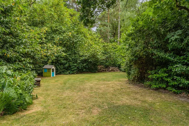 Photo 2 — 91 Barnes Lane, Sarisbury Green