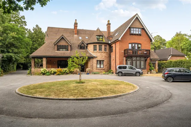91 Barnes Lane, Sarisbury Green, photo 1