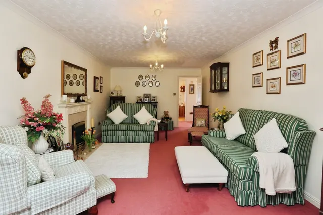 Brooklynn Close, Waltham Chase, SO32, photo 3