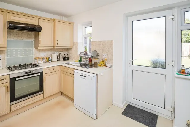 Anglesey Close, Ellesmere Port, CH65, photo 3