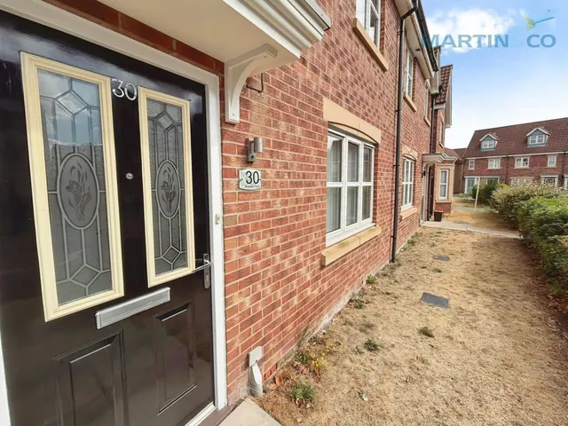Photo 2 — Brewster Road, Gainsborough