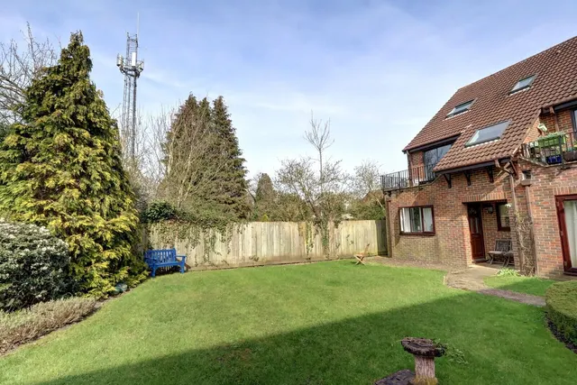 Milton Gardens, Princes Risborough, HP27, photo 3