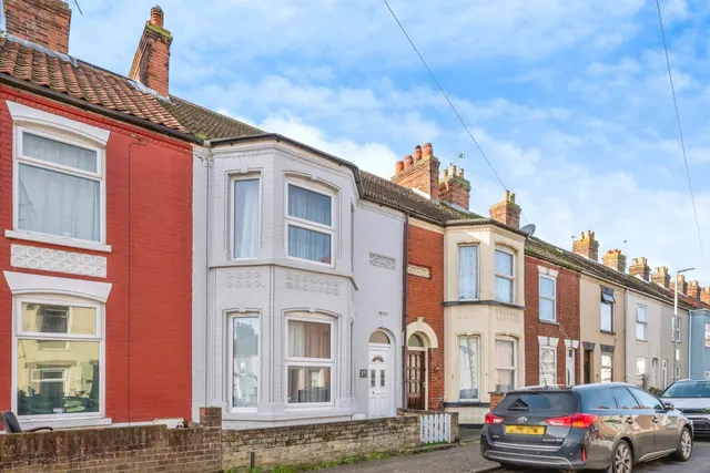 Photo 2 — Century Road, Great Yarmouth
