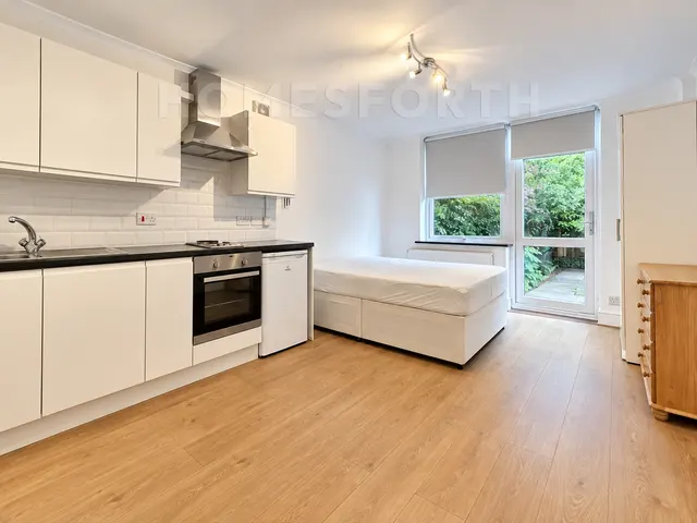 Manstone Road, Cricklewood, NW2, photo 1