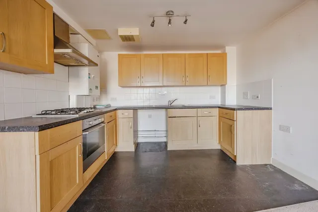 Whytecliffe Road South, Purley, CR8, photo 3