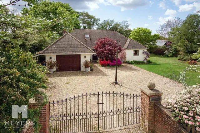 Ibsley Drove, Ibsley, BH24, photo 1