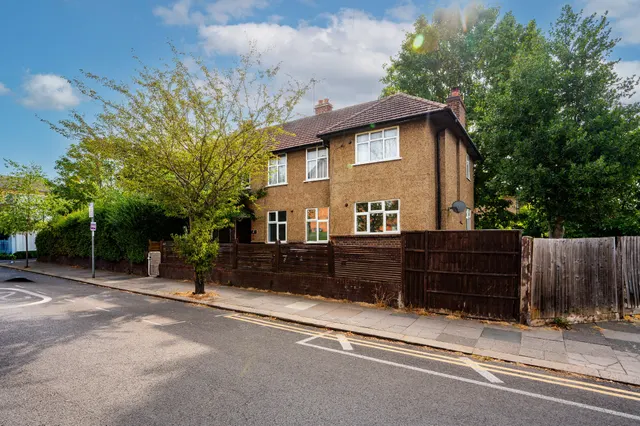 7 Norbiton Avenue, Kingston upon Thames, photo 1