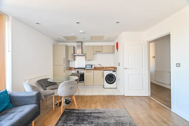 Photo 3 — Flat 502, Lime View Apartments, 2 John Nash Mews, London
