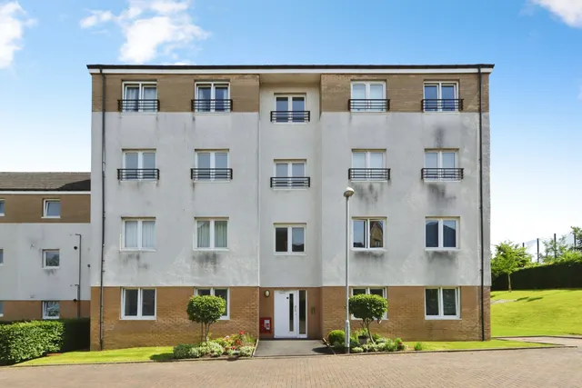 Palmer Court, Glasgow, G64, photo 1