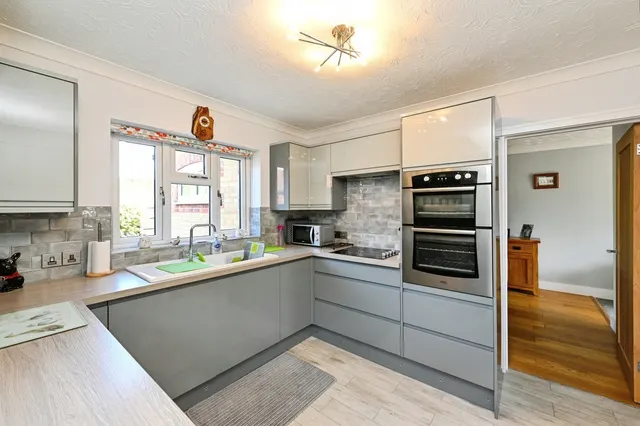 Photo 3 — Veltshaw Close, Heacham, King's Lynn, Norfolk, PE31