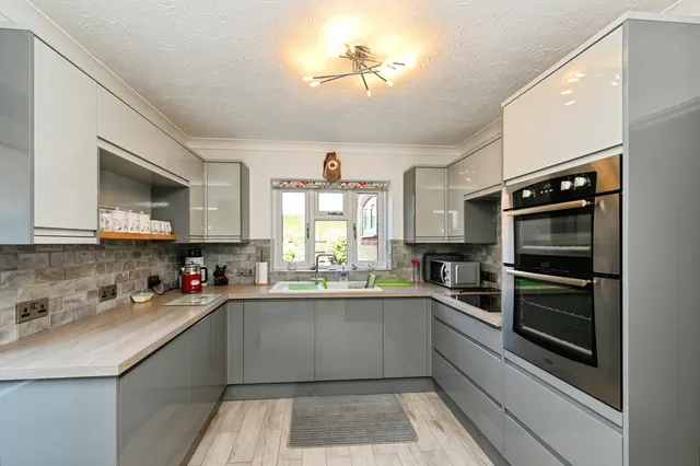 Photo 2 — Veltshaw Close, Heacham, King's Lynn, Norfolk, PE31