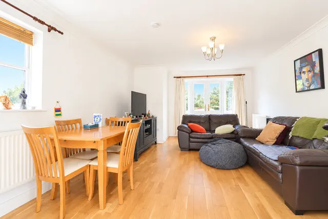 Tamworth Drive, Fleet, GU51, photo 3