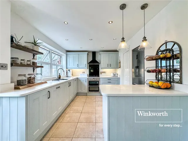 St. Cleeve Way, Ferndown, BH22, photo 2